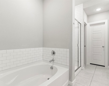 2012 Prestige Cove Court - Photo Thumbnail 20