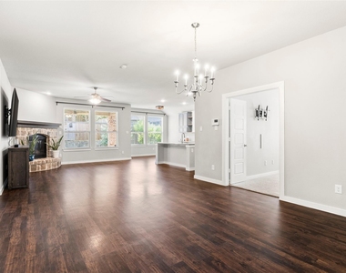 2012 Prestige Cove Court - Photo Thumbnail 5