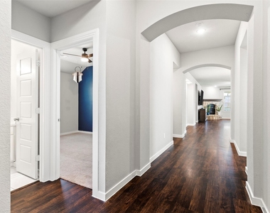 2012 Prestige Cove Court - Photo Thumbnail 4