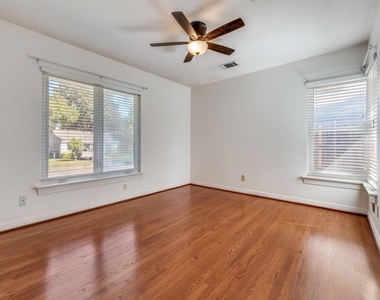 6150 Ravendale Lane - Photo Thumbnail 8