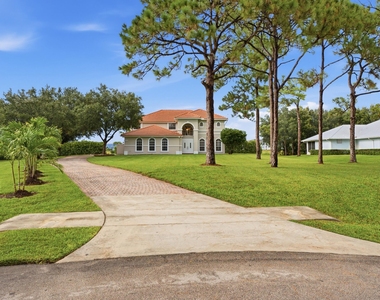 5513 Sw Windward Way - Photo Thumbnail 2