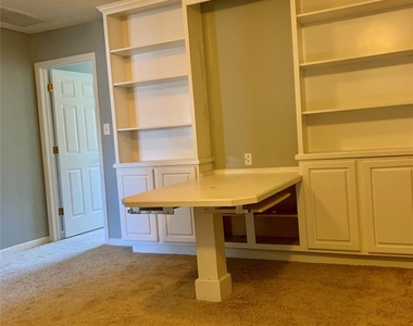 5307 Waverly Lynn Lane - Photo Thumbnail 6
