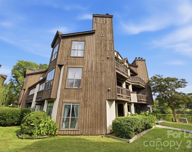 8157 Cedar Glen Drive - Photo Thumbnail 5