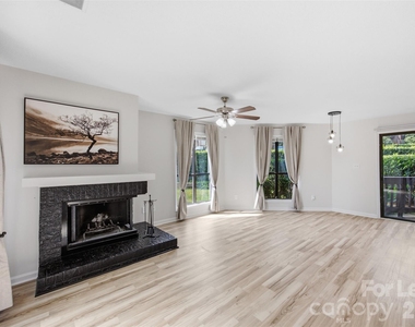 8157 Cedar Glen Drive - Photo Thumbnail 10
