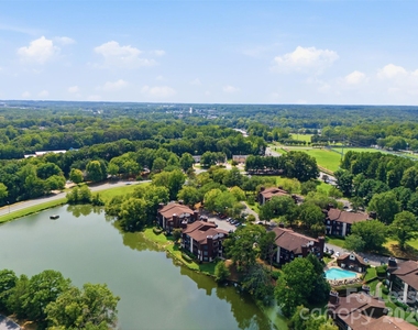 8157 Cedar Glen Drive - Photo Thumbnail 41