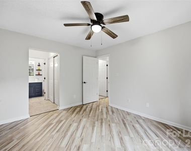 8157 Cedar Glen Drive - Photo Thumbnail 25