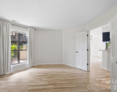 8157 Cedar Glen Drive - Photo Thumbnail 32