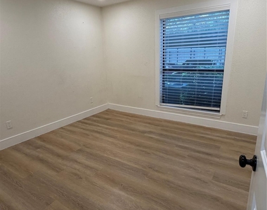 1505 E Interstate 30 - Photo Thumbnail 6