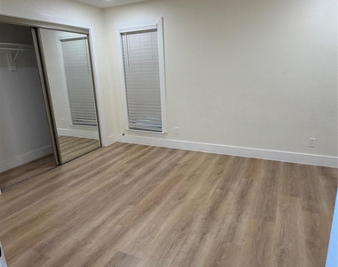 1505 E Interstate 30 - Photo Thumbnail 5
