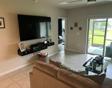 825 Persimmon - Photo Thumbnail 6
