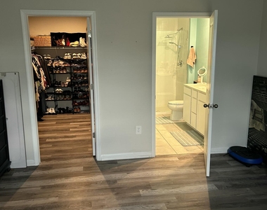 825 Persimmon - Photo Thumbnail 11