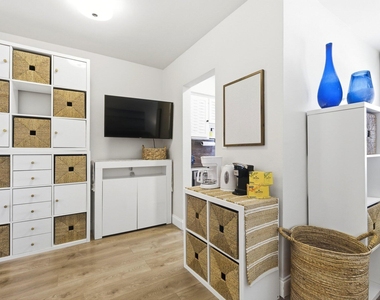 3232 Canal Drive - Photo Thumbnail 17