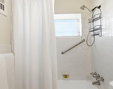 3232 Canal Drive - Photo Thumbnail 25