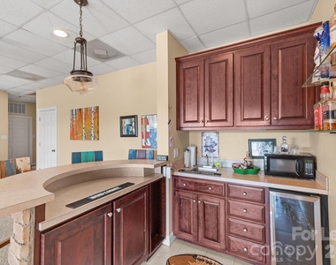 121 Pleasant Pointe Drive - Photo Thumbnail 18