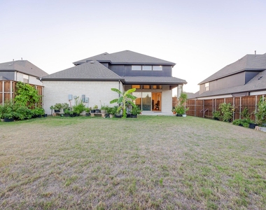 1670 Mcmaster Lane - Photo Thumbnail 20