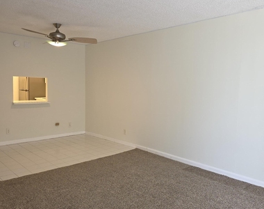 470 Executive Center Drive - Photo Thumbnail 9