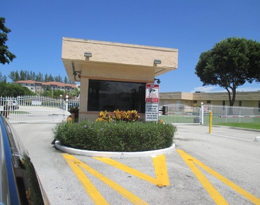 470 Executive Center Drive - Photo Thumbnail 30