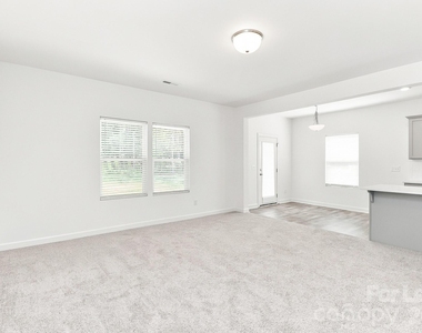 5148 Crestland Avenue - Photo Thumbnail 3