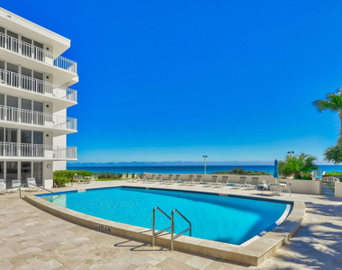 630 Ocean Drive - Photo Thumbnail 21