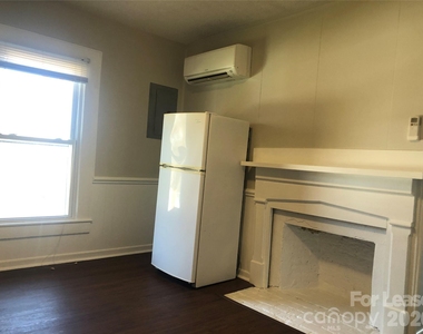 223 E Glendale Avenue - Photo Thumbnail 2