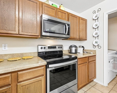 10719 Rankin Drive - Photo Thumbnail 10