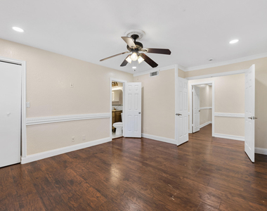 32 Wimbledon Lakes Drive - Photo Thumbnail 15