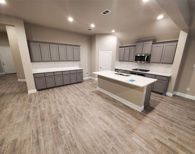 14928 Chipwood Drive - Photo Thumbnail 5