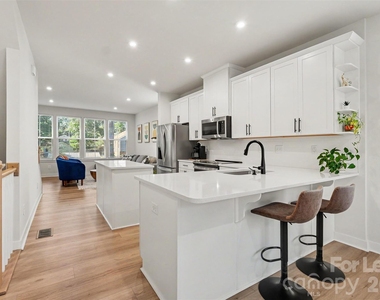 300 Twinflower Lane - Photo Thumbnail 9