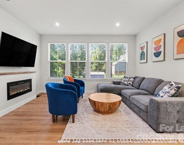 300 Twinflower Lane - Photo Thumbnail 5