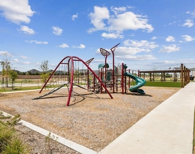1028 Bristleleaf Way - Photo Thumbnail 15