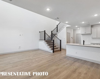 1028 Bristleleaf Way - Photo Thumbnail 3