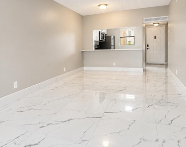 7101 Golf Colony Court - Photo Thumbnail 2