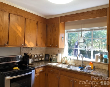 2214 Jeff Street - Photo Thumbnail 3