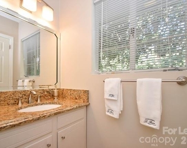 2214 Jeff Street - Photo Thumbnail 16