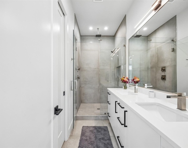 1865 Summit Avenue - Photo Thumbnail 20