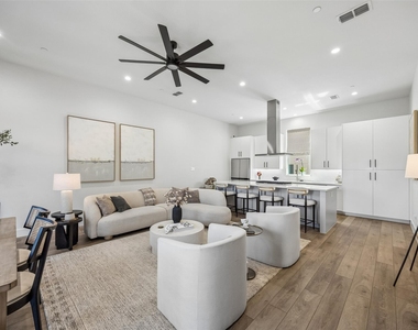 1865 Summit Avenue - Photo Thumbnail 2
