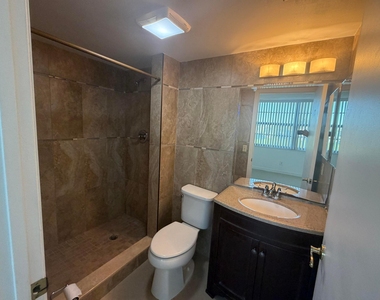 7380 Nw 18th Street - Photo Thumbnail 9