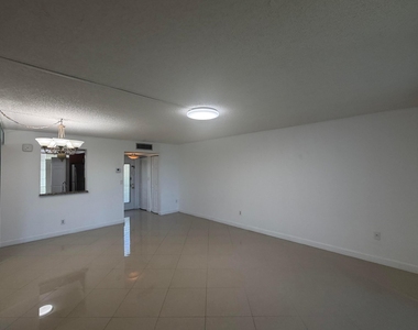 7380 Nw 18th Street - Photo Thumbnail 15