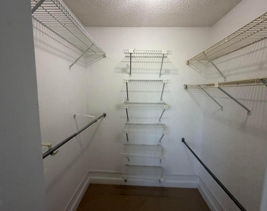 7380 Nw 18th Street - Photo Thumbnail 10