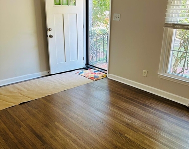 5344 Coburg Avenue - Photo Thumbnail 1
