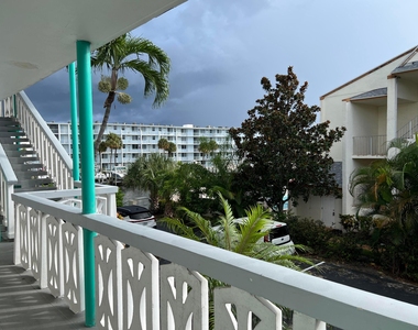 131 Shore Court - Photo Thumbnail 24