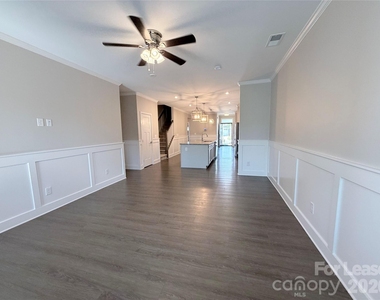 6273 Ashton Park Drive - Photo Thumbnail 14