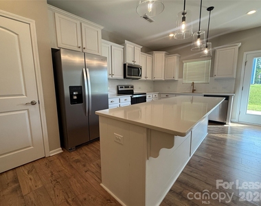 201 Old Harbor Drive - Photo Thumbnail 23