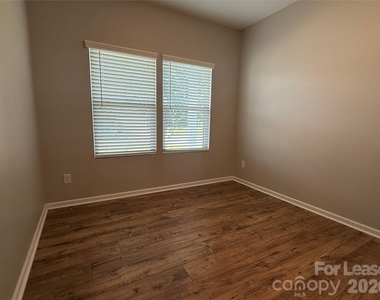 201 Old Harbor Drive - Photo Thumbnail 2