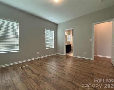 201 Old Harbor Drive - Photo Thumbnail 28