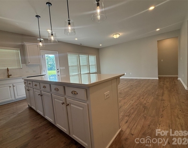 201 Old Harbor Drive - Photo Thumbnail 17