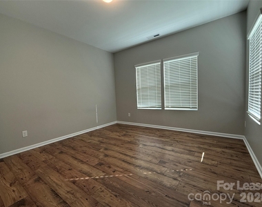 201 Old Harbor Drive - Photo Thumbnail 26