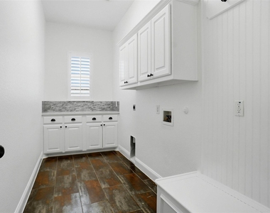 2414 Trophy Club Drive - Photo Thumbnail 16