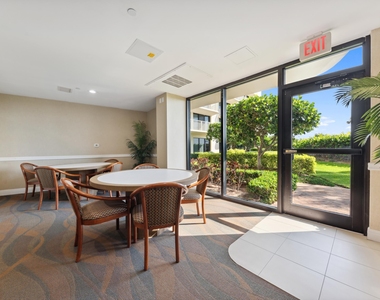 3000 N Ocean Drive - Photo Thumbnail 21