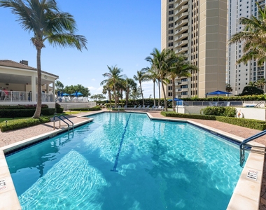 3000 N Ocean Drive - Photo Thumbnail 25